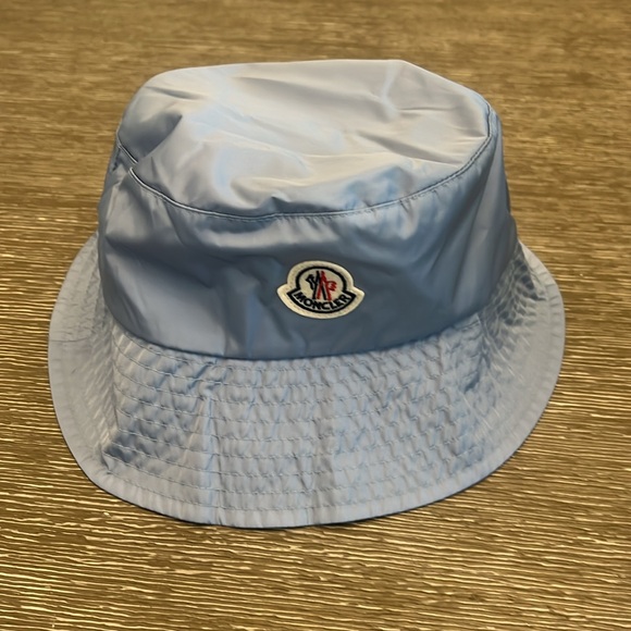 Moncler Logo Patch Bucket Hat - Picture 2 of 9